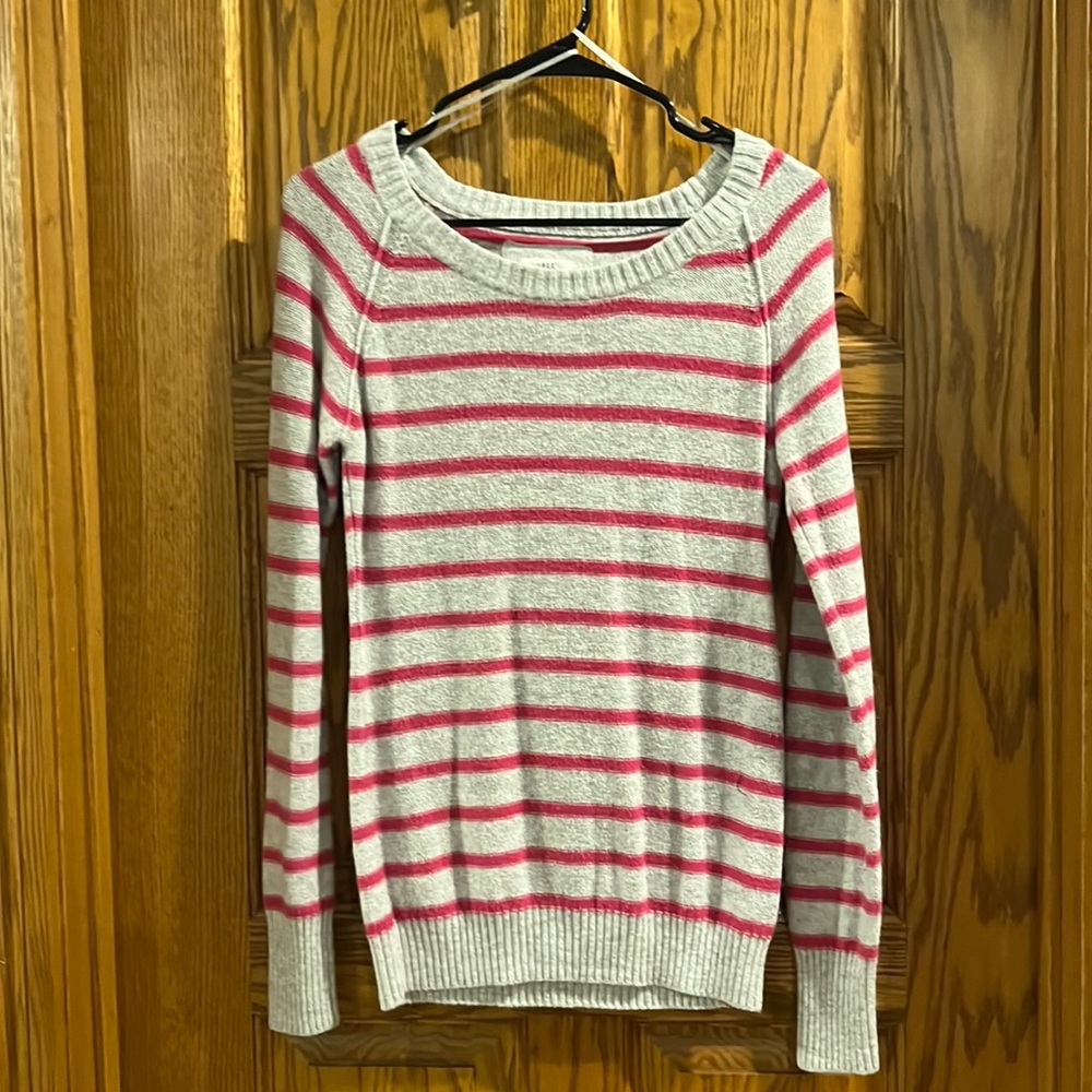 H&M Sweater- Barely Worn